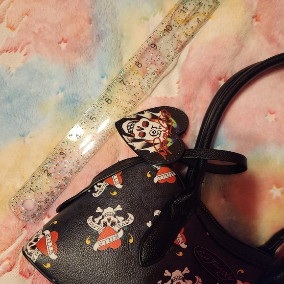 NWT Ed Hardy Skull Print Bag - Picture 2 of 4